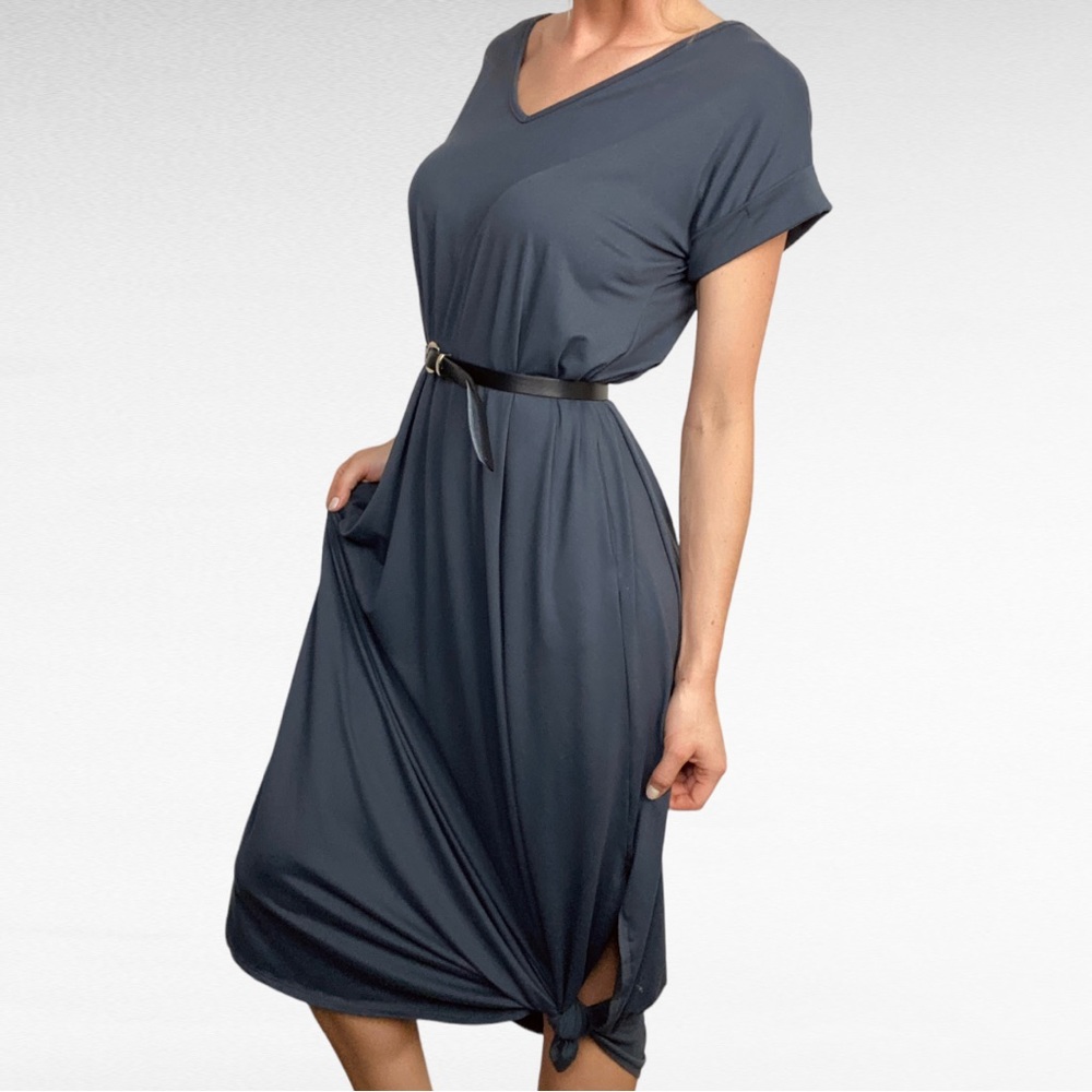 Entro | Solid Grey V-Neck Short Cuffed Sleeve Mod… - image 2